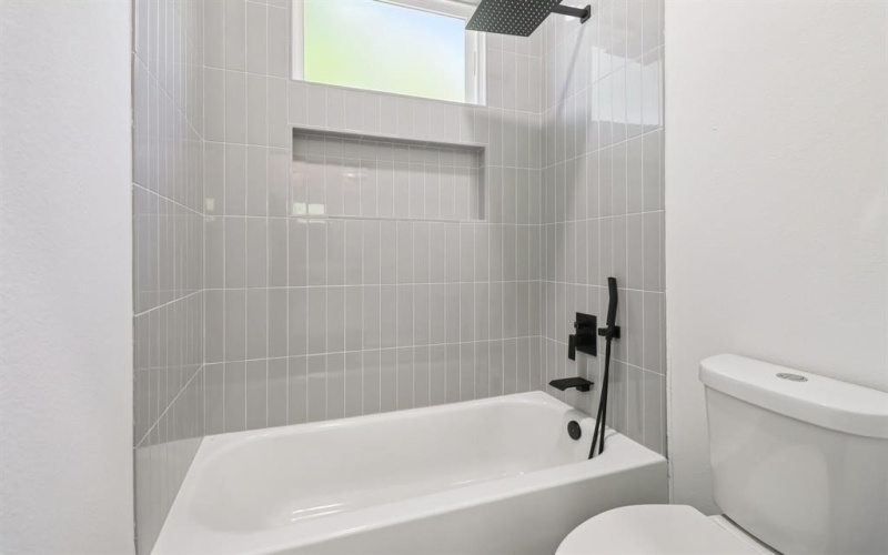 1954 Toronto Street, Dallas, TX 75212, 5 Bedrooms Bedrooms, ,3 BathroomsBathrooms,Residential,For Sale,1954 Toronto Street,21008277