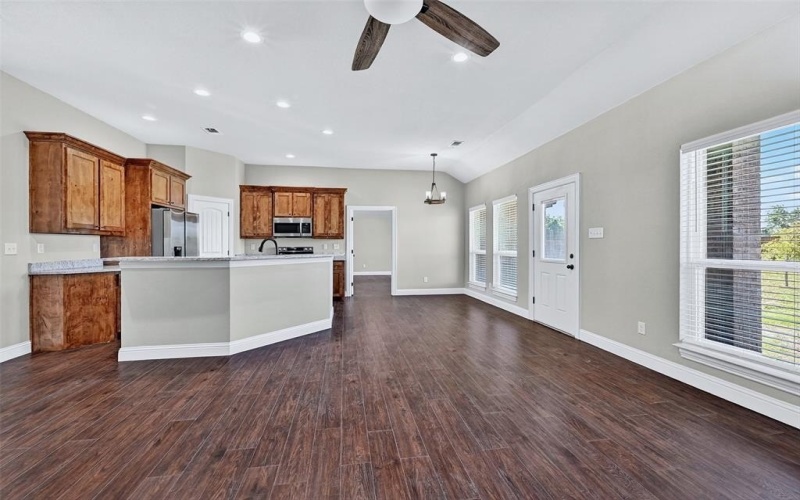 897 W Cardinal Street, Ector, TX 75439, 3 Bedrooms Bedrooms, ,2 BathroomsBathrooms,Residential,For Sale,897 W Cardinal Street,21009840