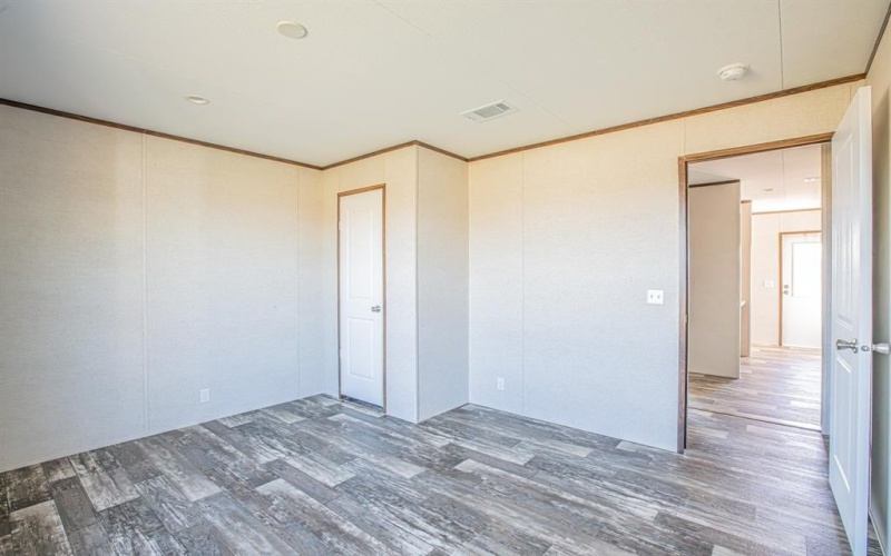 1057 Hopewell Road, Bellevue, TX 76228, 5 Bedrooms Bedrooms, ,2 BathroomsBathrooms,Residential,For Sale,1057 Hopewell Road,21009877