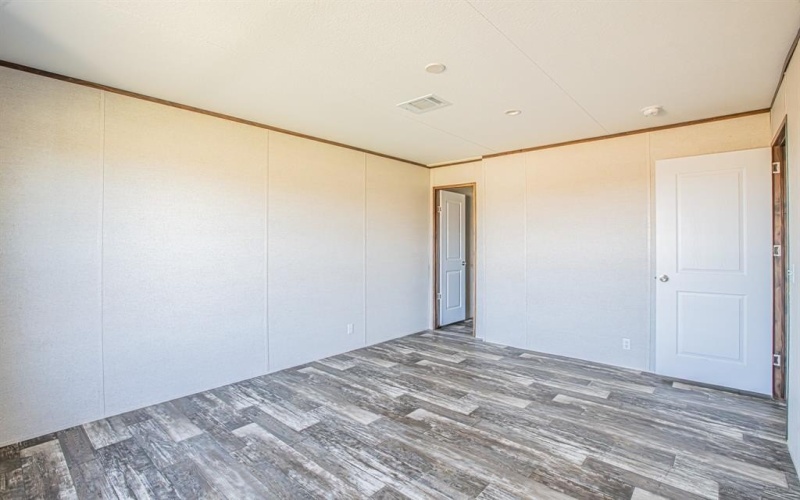 1057 Hopewell Road, Bellevue, TX 76228, 5 Bedrooms Bedrooms, ,2 BathroomsBathrooms,Residential,For Sale,1057 Hopewell Road,21009877