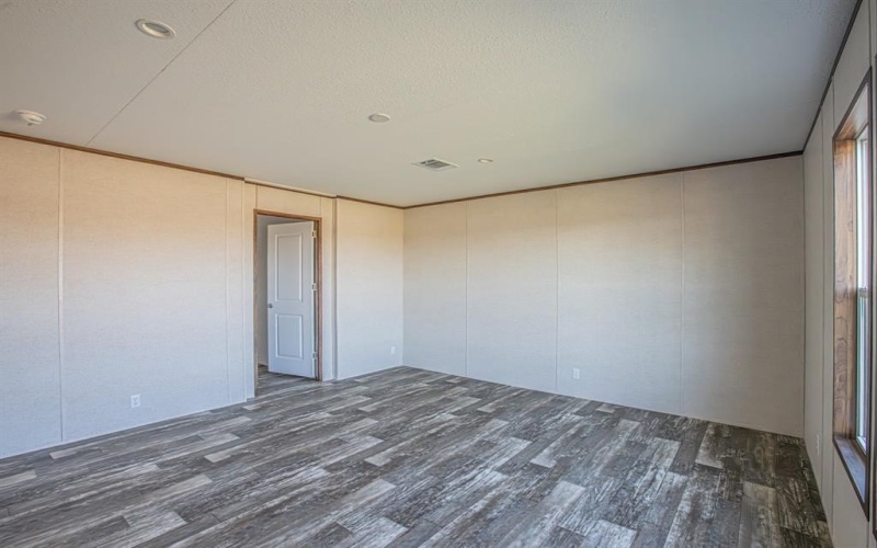 1057 Hopewell Road, Bellevue, TX 76228, 5 Bedrooms Bedrooms, ,2 BathroomsBathrooms,Residential,For Sale,1057 Hopewell Road,21009877