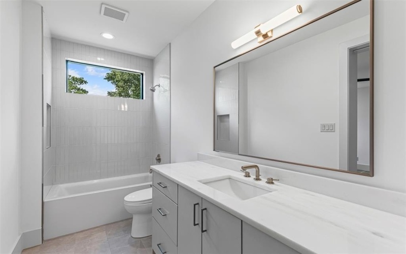 9956 Dresden Drive, Dallas, TX 75220, 5 Bedrooms Bedrooms, ,6 BathroomsBathrooms,Residential,For Sale,9956 Dresden Drive,21011654