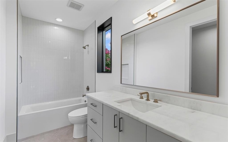 9956 Dresden Drive, Dallas, TX 75220, 5 Bedrooms Bedrooms, ,6 BathroomsBathrooms,Residential,For Sale,9956 Dresden Drive,21011654