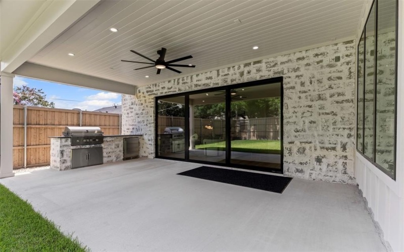9956 Dresden Drive, Dallas, TX 75220, 5 Bedrooms Bedrooms, ,6 BathroomsBathrooms,Residential,For Sale,9956 Dresden Drive,21011654