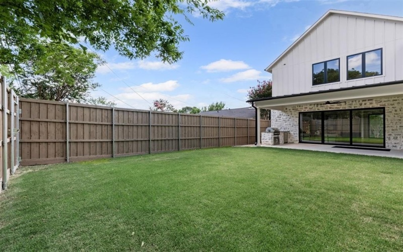 9956 Dresden Drive, Dallas, TX 75220, 5 Bedrooms Bedrooms, ,6 BathroomsBathrooms,Residential,For Sale,9956 Dresden Drive,21011654