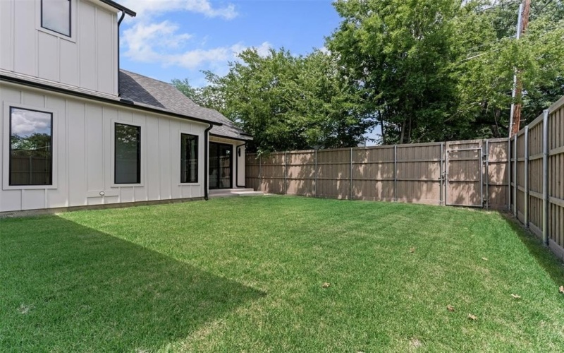 9956 Dresden Drive, Dallas, TX 75220, 5 Bedrooms Bedrooms, ,6 BathroomsBathrooms,Residential,For Sale,9956 Dresden Drive,21011654