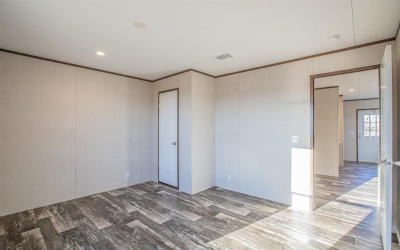 817 Highland Circle, Springtown, TX 76082, 5 Bedrooms Bedrooms, ,2 BathroomsBathrooms,Residential,For Sale,817 Highland Circle,21012197