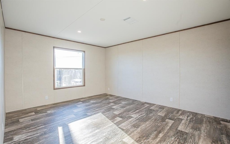 817 Highland Circle, Springtown, TX 76082, 5 Bedrooms Bedrooms, ,2 BathroomsBathrooms,Residential,For Sale,817 Highland Circle,21012197