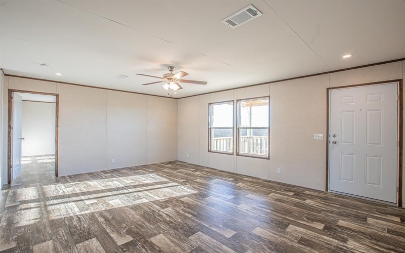 817 Highland Circle, Springtown, TX 76082, 5 Bedrooms Bedrooms, ,2 BathroomsBathrooms,Residential,For Sale,817 Highland Circle,21012197