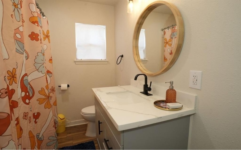 110 E Elmwood Street, Shreveport, LA 71104, 3 Bedrooms Bedrooms, ,1 BathroomBathrooms,Residential,For Sale,110 E Elmwood Street,21012454