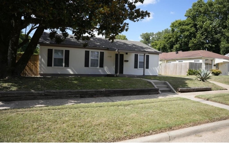 110 E Elmwood Street, Shreveport, LA 71104, 3 Bedrooms Bedrooms, ,1 BathroomBathrooms,Residential,For Sale,110 E Elmwood Street,21012454