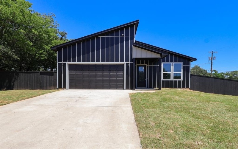 5545 S Hampshire Boulevard, Fort Worth, TX 76112, 4 Habitaciones Habitaciones , ,2 BañosBaños,Residential,En Venta,5545 S Hampshire Boulevard,21012520