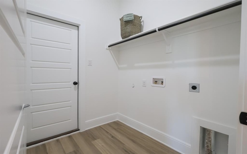 5545 S Hampshire Boulevard, Fort Worth, TX 76112, 4 Habitaciones Habitaciones , ,2 BañosBaños,Residential,En Venta,5545 S Hampshire Boulevard,21012520