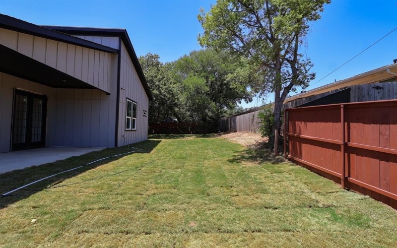 5545 S Hampshire Boulevard, Fort Worth, TX 76112, 4 Habitaciones Habitaciones , ,2 BañosBaños,Residential,En Venta,5545 S Hampshire Boulevard,21012520