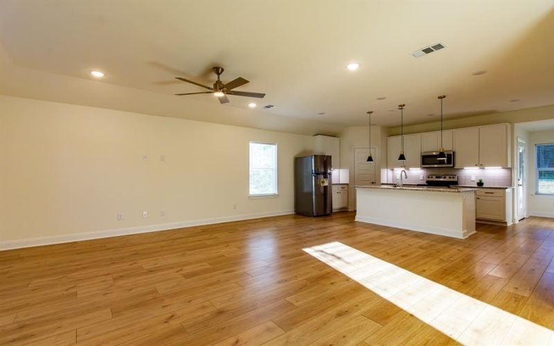 1116 Kingsway, Tool, TX 75143, 3 Habitaciones Habitaciones , ,2 BañosBaños,Residential,En Venta,1116 Kingsway,21012595