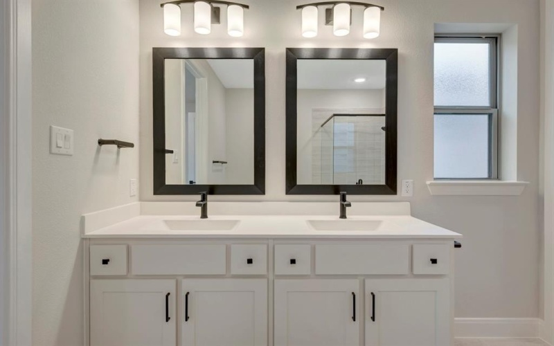 1536 Ebling Way, Van Alstyne, TX 75495, 4 Bedrooms Bedrooms, ,3 BathroomsBathrooms,Residential,For Sale,1536 Ebling Way,0,21012679