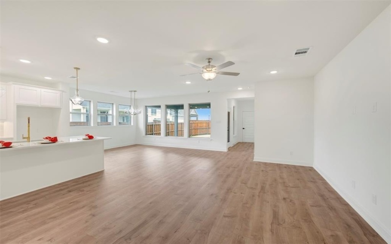 9713 Dahlia Boulevard, Mesquite, TX 75126, 4 Habitaciones Habitaciones , ,3 BañosBaños,Residential,En Venta,9713 Dahlia Boulevard,0,21012729