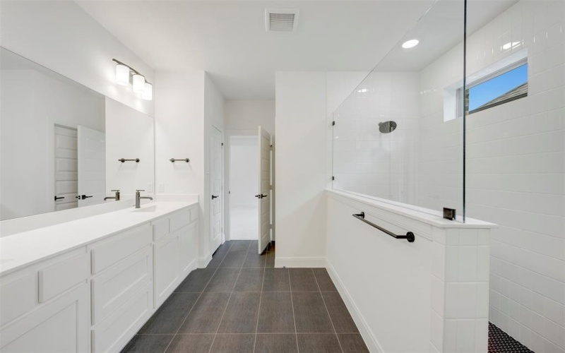 9713 Dahlia Boulevard, Mesquite, TX 75126, 4 Habitaciones Habitaciones , ,3 BañosBaños,Residential,En Venta,9713 Dahlia Boulevard,0,21012729