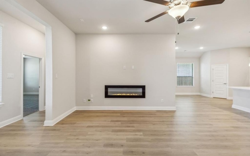 1854 Silver Birch Road, Waxahachie, TX 75165, 3 Bedrooms Bedrooms, ,3 BathroomsBathrooms,Residential,For Sale,1854 Silver Birch Road,0,21012911