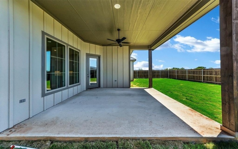 103 Hall Street, Glen Rose, TX 76043, 4 Habitaciones Habitaciones , ,2 BañosBaños,Residential,En Venta,103 Hall Street,21012947