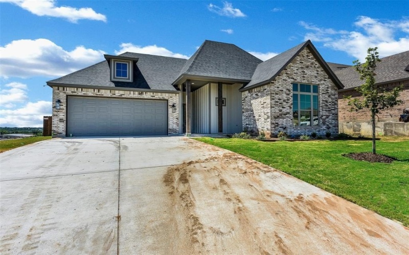 103 Hall Street, Glen Rose, TX 76043, 4 Habitaciones Habitaciones , ,2 BañosBaños,Residential,En Venta,103 Hall Street,21012947