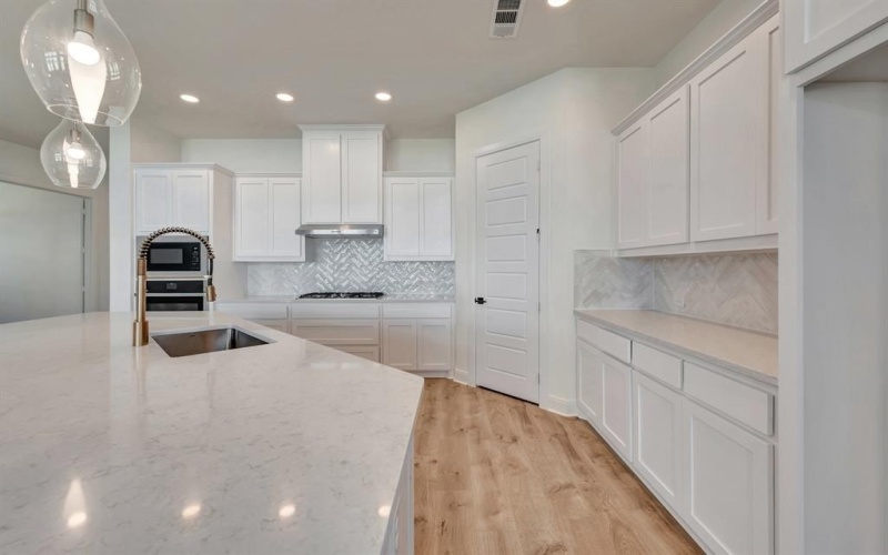 8909 Chestnut Lane, Justin, TX 76247, 4 Habitaciones Habitaciones , ,3 BañosBaños,Residential,En Venta,8909 Chestnut Lane,0,21012975