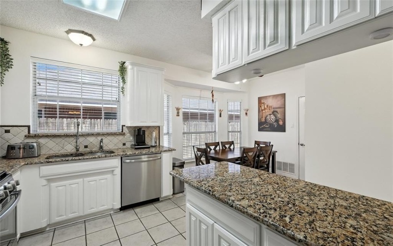 9052 Tyne Trail, Fort Worth, TX 76118, 3 Habitaciones Habitaciones , ,2 BañosBaños,Residential,En Venta,9052 Tyne Trail,0,21013003