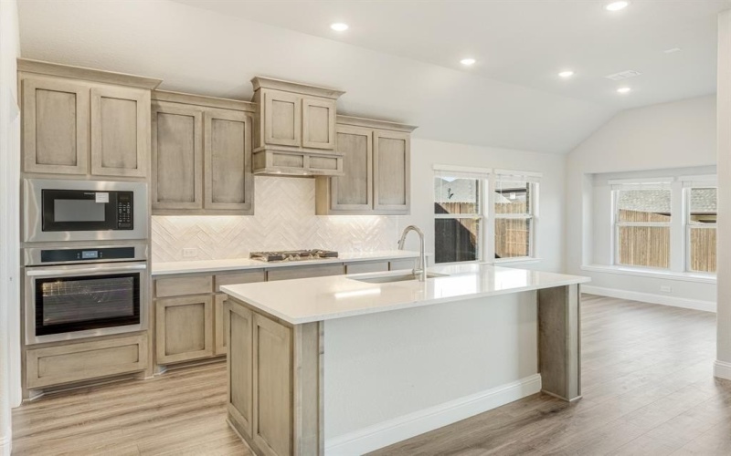 2800 Creekhollow Court, Denton, TX 76226, 5 Habitaciones Habitaciones , ,5 BañosBaños,Residential,En Venta,2800 Creekhollow Court,0,21013011