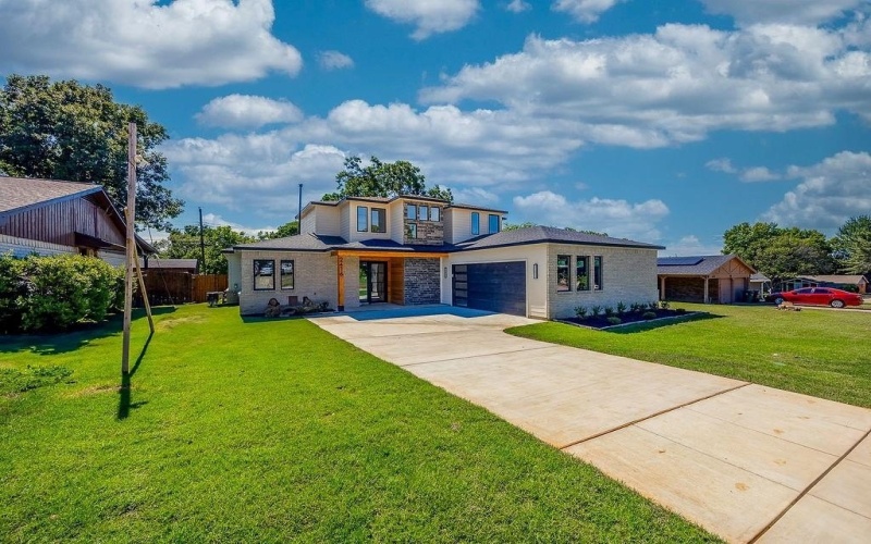 2416 Jewell Drive, Arlington, TX 76016, 4 Habitaciones Habitaciones , ,5 BañosBaños,Residential,En Venta,2416 Jewell Drive,21013052