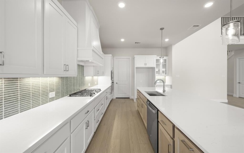 609 Bunchberry Street, Fort Worth, TX 76247, 4 Bedrooms Bedrooms, ,5 BathroomsBathrooms,Residential,For Sale,609 Bunchberry Street,0,21013081