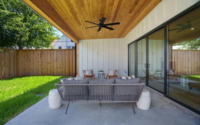 5836 Kenwood Avenue, Dallas, TX 75206, 5 Bedrooms Bedrooms, ,5 BathroomsBathrooms,Residential,For Sale,5836 Kenwood Avenue,21013386