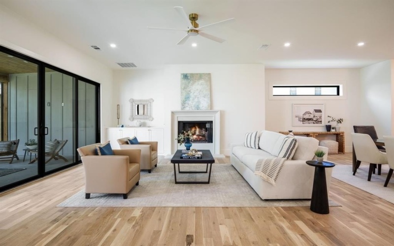 5836 Kenwood Avenue, Dallas, TX 75206, 5 Bedrooms Bedrooms, ,5 BathroomsBathrooms,Residential,For Sale,5836 Kenwood Avenue,21013386