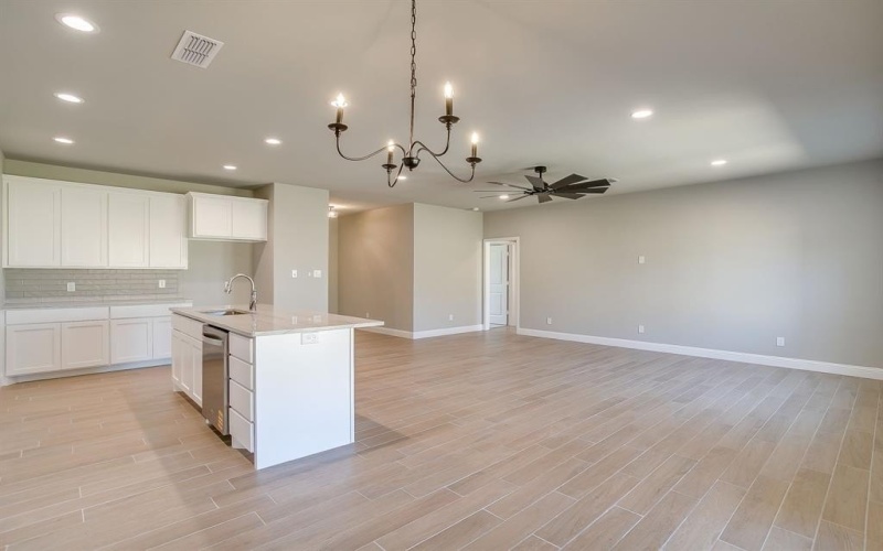 320 Cherry Point Drive, Palmer, TX 75152, 3 Bedrooms Bedrooms, ,2 BathroomsBathrooms,Residential,For Sale,320 Cherry Point Drive,21013434