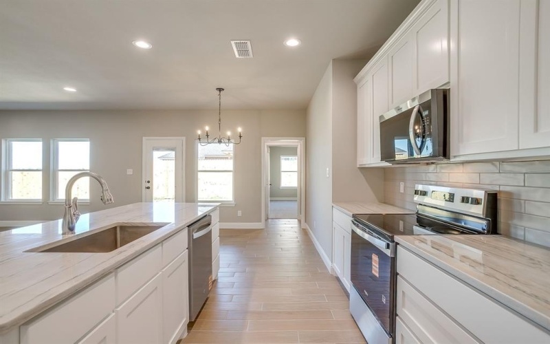 320 Cherry Point Drive, Palmer, TX 75152, 3 Bedrooms Bedrooms, ,2 BathroomsBathrooms,Residential,For Sale,320 Cherry Point Drive,21013434