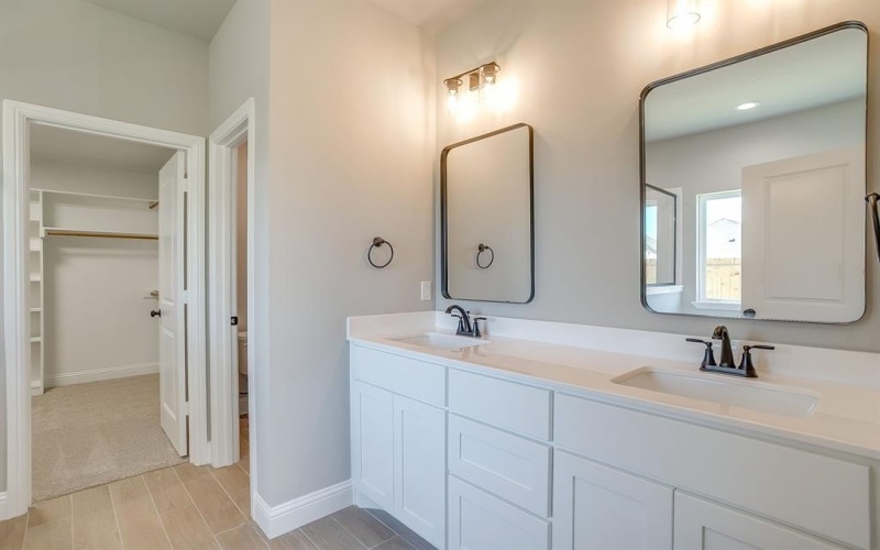 320 Cherry Point Drive, Palmer, TX 75152, 3 Bedrooms Bedrooms, ,2 BathroomsBathrooms,Residential,For Sale,320 Cherry Point Drive,21013434