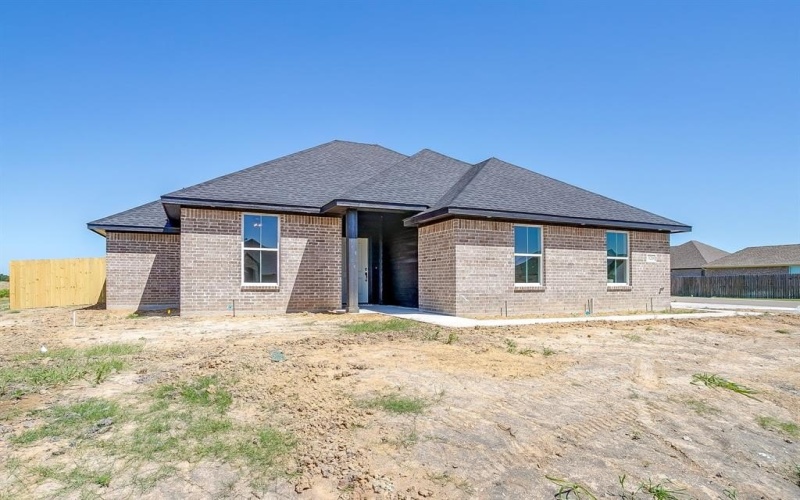 320 Cherry Point Drive, Palmer, TX 75152, 3 Bedrooms Bedrooms, ,2 BathroomsBathrooms,Residential,For Sale,320 Cherry Point Drive,21013434