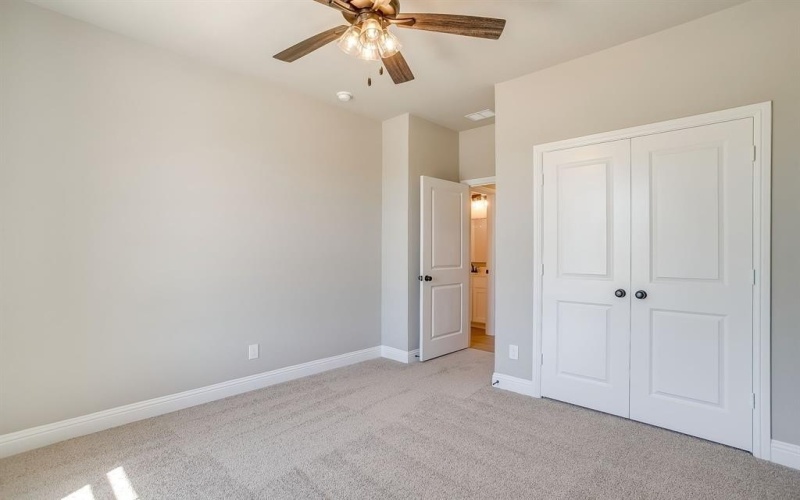 320 Cherry Point Drive, Palmer, TX 75152, 3 Bedrooms Bedrooms, ,2 BathroomsBathrooms,Residential,For Sale,320 Cherry Point Drive,21013434