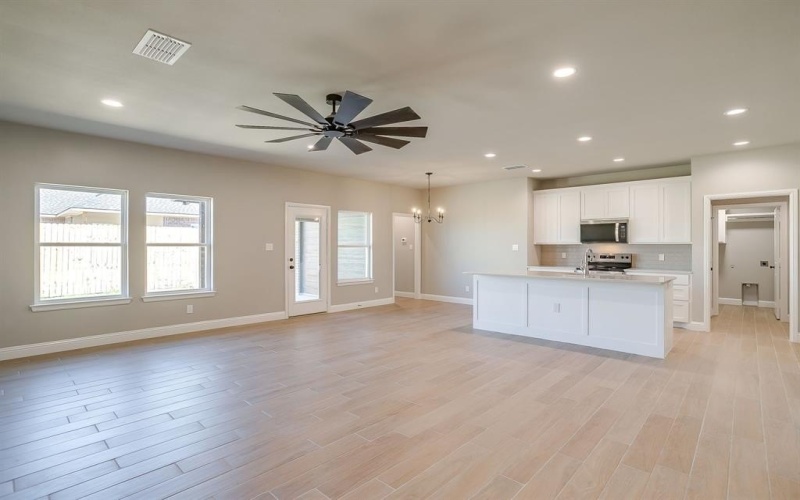 320 Cherry Point Drive, Palmer, TX 75152, 3 Bedrooms Bedrooms, ,2 BathroomsBathrooms,Residential,For Sale,320 Cherry Point Drive,21013434