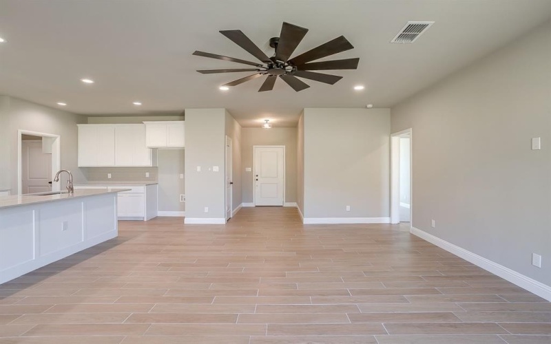 320 Cherry Point Drive, Palmer, TX 75152, 3 Bedrooms Bedrooms, ,2 BathroomsBathrooms,Residential,For Sale,320 Cherry Point Drive,21013434