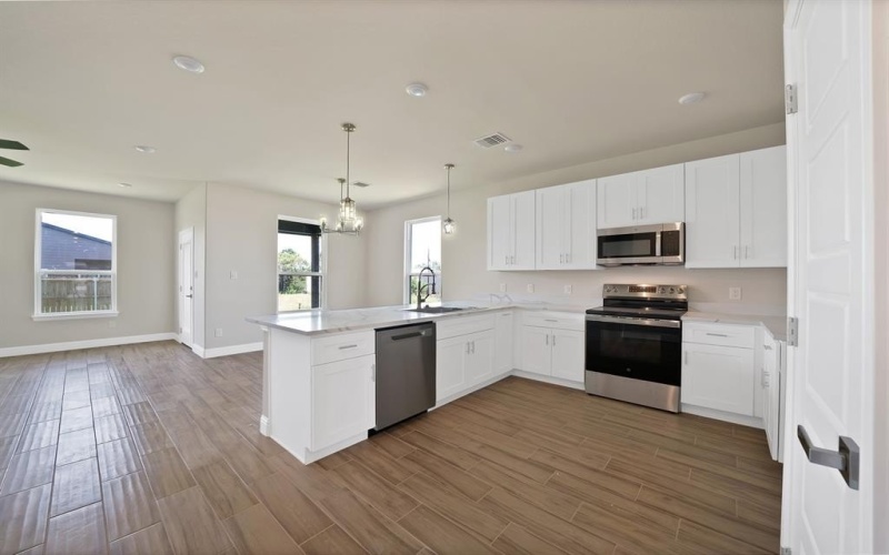 2528 Deer Trail, Granbury, TX 76048, 3 Bedrooms Bedrooms, ,2 BathroomsBathrooms,Residential,For Sale,2528 Deer Trail,21013508