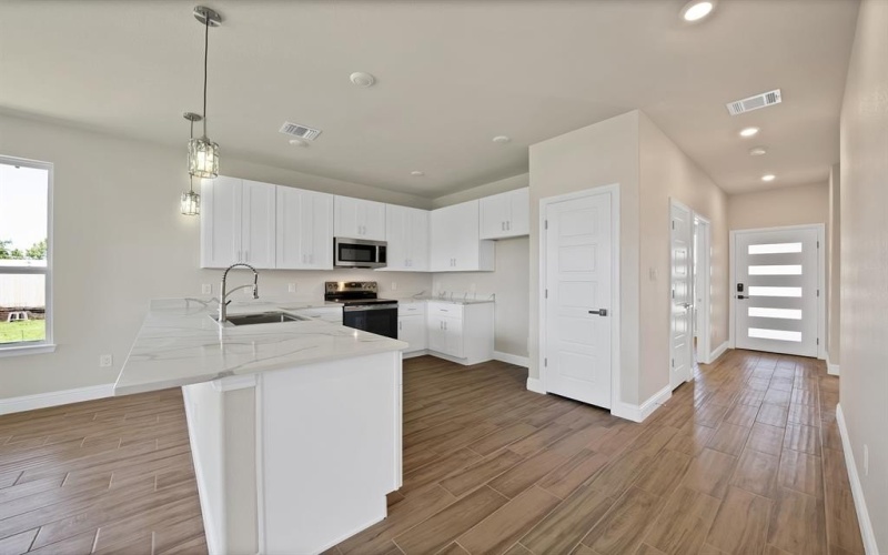 2528 Deer Trail, Granbury, TX 76048, 3 Bedrooms Bedrooms, ,2 BathroomsBathrooms,Residential,For Sale,2528 Deer Trail,21013508