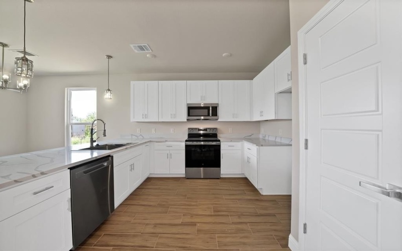 2528 Deer Trail, Granbury, TX 76048, 3 Bedrooms Bedrooms, ,2 BathroomsBathrooms,Residential,For Sale,2528 Deer Trail,21013508