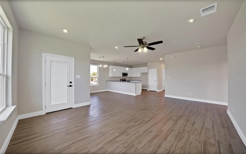2528 Deer Trail, Granbury, TX 76048, 3 Bedrooms Bedrooms, ,2 BathroomsBathrooms,Residential,For Sale,2528 Deer Trail,21013508