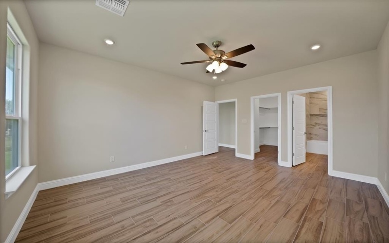 2528 Deer Trail, Granbury, TX 76048, 3 Bedrooms Bedrooms, ,2 BathroomsBathrooms,Residential,For Sale,2528 Deer Trail,21013508