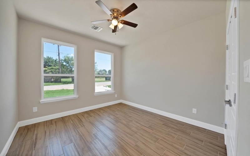 2528 Deer Trail, Granbury, TX 76048, 3 Bedrooms Bedrooms, ,2 BathroomsBathrooms,Residential,For Sale,2528 Deer Trail,21013508