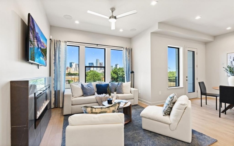 1900 S Ervay Street #312, Dallas, TX 75215, 2 Bedrooms Bedrooms, ,2 BathroomsBathrooms,Residential,For Sale,1900 S Ervay Street,0,21013549