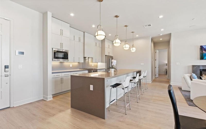 1900 S Ervay Street #312, Dallas, TX 75215, 2 Bedrooms Bedrooms, ,2 BathroomsBathrooms,Residential,For Sale,1900 S Ervay Street,0,21013549