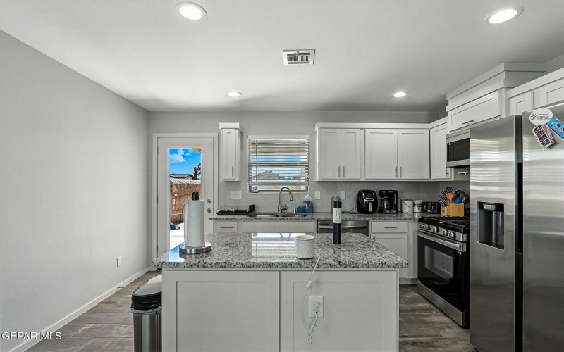 837 Paseo Drusey Place, Horizon City, TX 79928, 4 Habitaciones Habitaciones , ,2 BañosBaños,Residential,En Venta,837 Paseo Drusey Place,927160