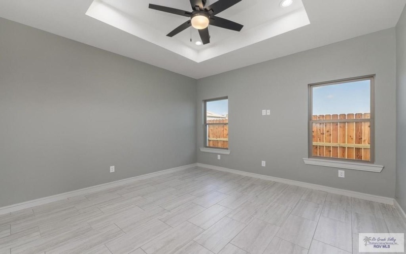 2101 NEW COMBES RD, HARLINGEN, TX 78550, ,Residential Multi Family,For Sale,2101 NEW COMBES RD,29762661