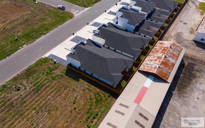 2101 NEW COMBES RD, HARLINGEN, TX 78550, ,Residential Multi Family,For Sale,2101 NEW COMBES RD,29762661